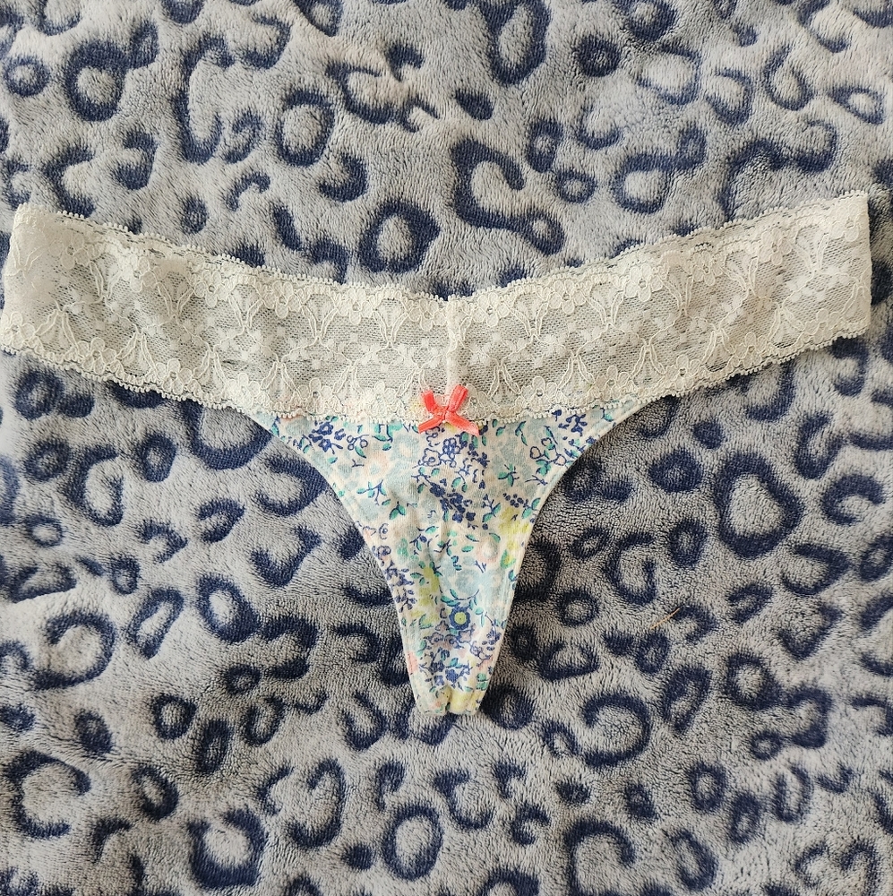 Aerie Thong